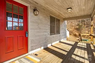 550 Cale Way, Clyde, NC 28721 - Photo 5