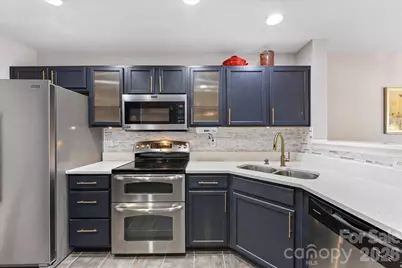 813 Rock Lake Glen, Fort Mill, SC 29715 - Photo 17