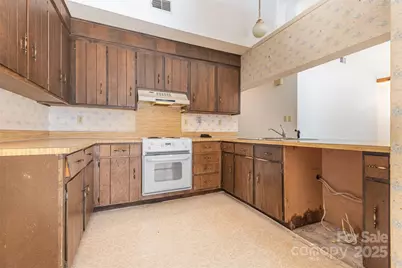 7428 Bradgate Road, Charlotte, NC 28217 - Photo 5