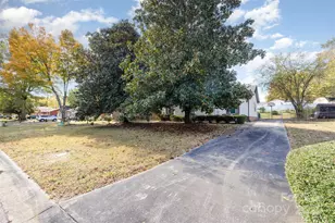 7428 Bradgate Rd, Charlotte, NC 28217 - Photo 27