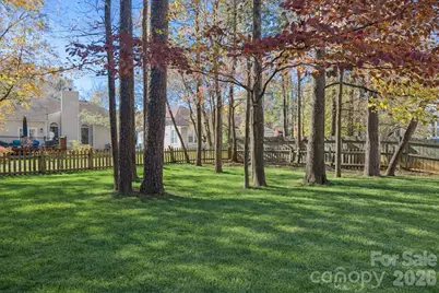 7708 Harrington Woods Road, Charlotte, NC 28269 - Photo 33