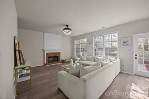 7708 Harrington Woods Rd, Charlotte, NC 28269 - Photo 3