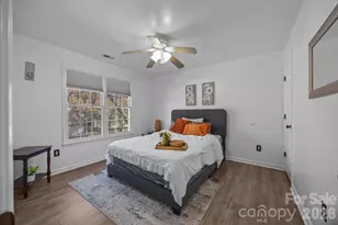 7708 Harrington Woods Rd, Charlotte, NC 28269 - Photo 25