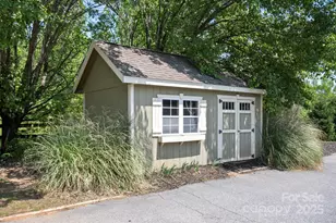 2409 Golf Course Rd, Columbus, NC 28722 - Photo 11