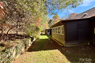 21 Loganwood Ln, Etowah, NC 28729 - Photo 17