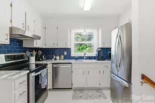 7148 Sherbourne Dr, Charlotte, NC 28210 - Photo 5