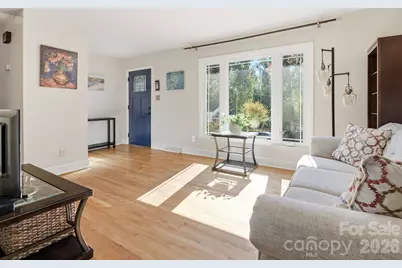 7148 Sherbourne Drive, Charlotte, NC 28210 - Photo 3