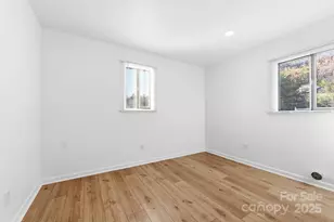 340 Dillingham Cir, Asheville, NC 28805 - Photo 15