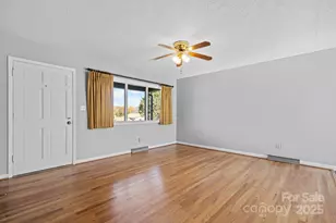 1515 Fairway Acres Rd, Lenoir, NC 28645 - Photo 5