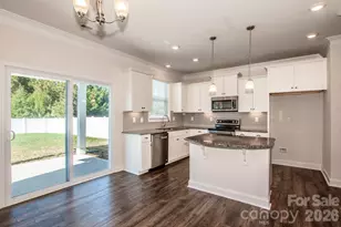 129 Candlelight Wy, Mooresville, NC 28115 - Photo 9