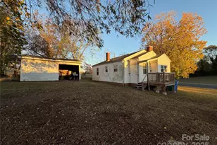 928 Bost St, Albemarle, NC 28001 - Photo 15