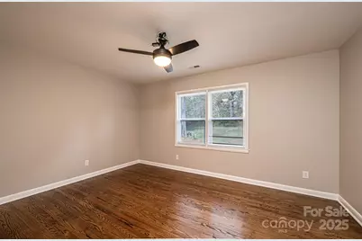 908 13th Street NW, Conover, NC 28613 - Photo 19