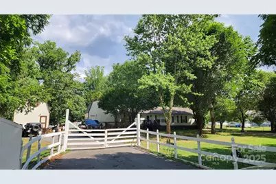 1235 Sulphur Springs Road, Waynesville, NC 28786 - Photo 3