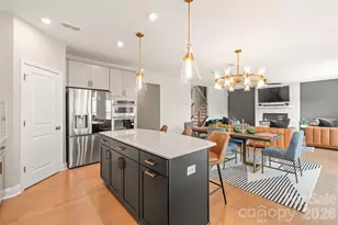 12205 Hollinhope Dr, Charlotte, NC 28278 - Photo 23