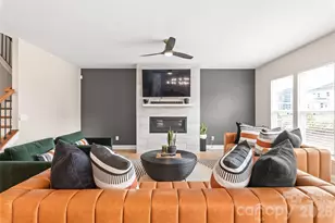 12205 Hollinhope Dr, Charlotte, NC 28278 - Photo 13