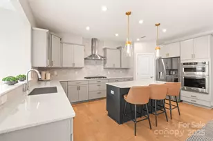 12205 Hollinhope Dr, Charlotte, NC 28278 - Photo 21