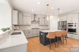 12205 Hollinhope Dr, Charlotte, NC 28278 - Photo 21