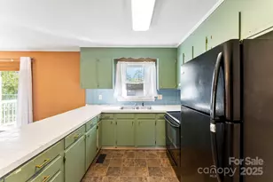 5111 Westgate Dr, Shelby, NC 28152 - Photo 7