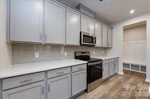 8430 Discovery Ln, Charlotte, NC 28216 - Photo 9