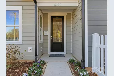 8430 Discovery Lane, Charlotte, NC 28216 - Photo 3