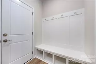 8430 Discovery Ln, Charlotte, NC 28216 - Photo 11