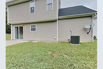 5549 Peachwood Drive, Charlotte, NC 28216 - Photo 5