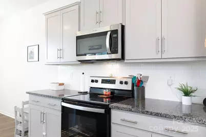 292 Court House Avenue, York, SC 29745 - Photo 5