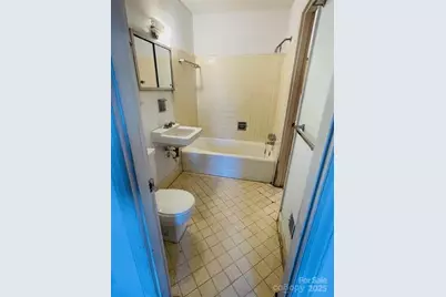 1421 Tyvola Road, Charlotte, NC 28210 - Photo 13