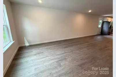 144 33rd Street NW #B, Hickory, NC 28601 - Photo 3