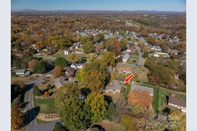 991 36th Avenue Court NE, Hickory, NC 28601 - Photo 3