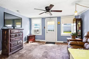 116 E Boston Ave, Bessemer City, NC 28016 - Photo 5