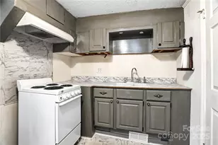 116 E Boston Ave, Bessemer City, NC 28016 - Photo 7