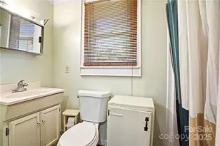 116 E Boston Ave, Bessemer City, NC 28016 - Photo 9