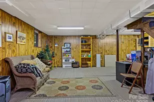 181 Surry Ln, Hendersonville, NC 28791 - Photo 33