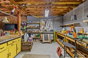 181 Surry Ln, Hendersonville, NC 28791 - Photo 37