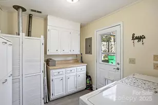 6309 Pineburr Rd, Charlotte, NC 28211 - Photo 7