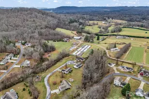 15 Little Pole Creek Dr, Candler, NC 28715 - Photo 9