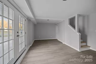 812 N Main Street, Lowell, NC 28098 - Photo 25