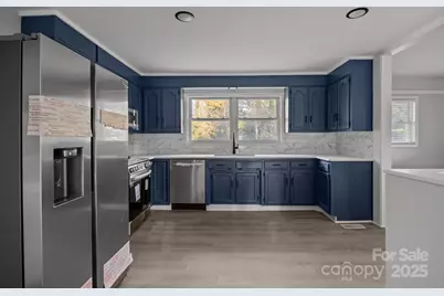 812 N Main Street, Lowell, NC 28098 - Photo 11