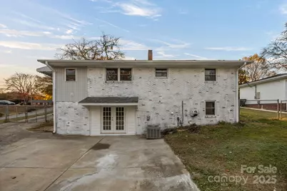 812 N Main Street, Lowell, NC 28098 - Photo 3