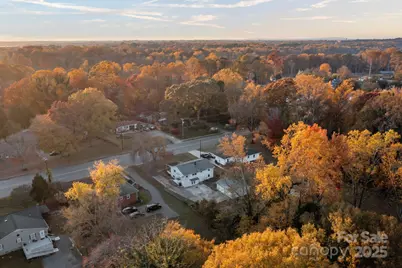 812 N Main Street, Lowell, NC 28098 - Photo 35