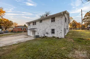 812 N Main St, Lowell, NC 28098 - Photo 5