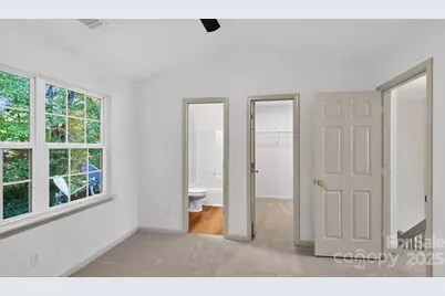 5921 Cougar Lane, Charlotte, NC 28269 - Photo 17