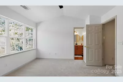 5921 Cougar Lane, Charlotte, NC 28269 - Photo 25