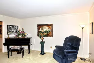 10802 Chestnut Hill Dr, Matthews, NC 28105 - Photo 7