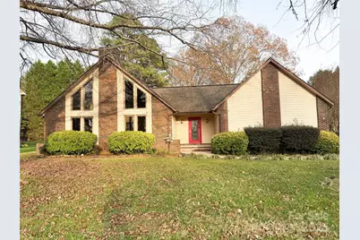 1704 Knightbridge Drive, Newton, NC 28658 - Photo 1