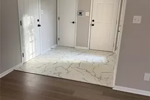 1704 Knightbridge Dr, Newton, NC 28658 - Photo 5