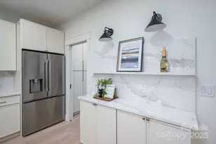 6407 Sterling Pl, Hickory, NC 28601 - Photo 13