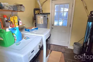 3416 Denson Pl, Charlotte, NC 28215 - Photo 15