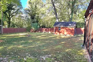 3416 Denson Pl, Charlotte, NC 28215 - Photo 5